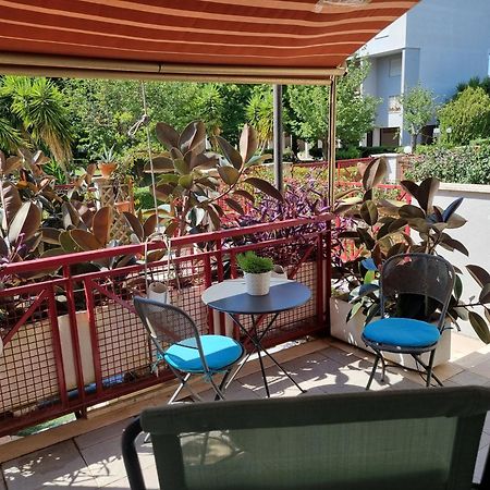 Intero Appartamento Con Giardino E Parcheggio Rom Exteriör bild